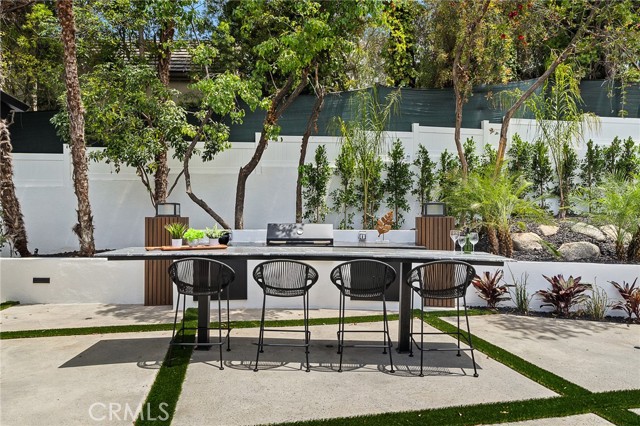 19750 Wells Drive, Woodland Hills CA: https://media.crmls.org/medias/4ff89ba7-54b4-44cd-9999-a2b8362c7e59.jpg