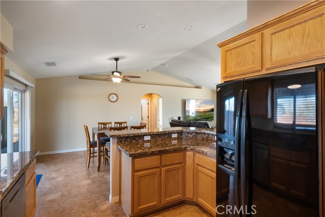 Detail Gallery Image 8 of 33 For 18798 Mojave, Hesperia,  CA 92345 - 3 Beds | 2 Baths