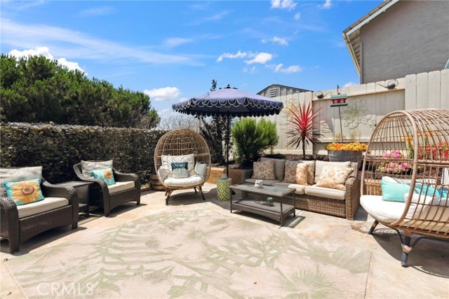 Detail Gallery Image 5 of 39 For 1355 Knoll Dr, Oceanside,  CA 92054 - 4 Beds | 3 Baths