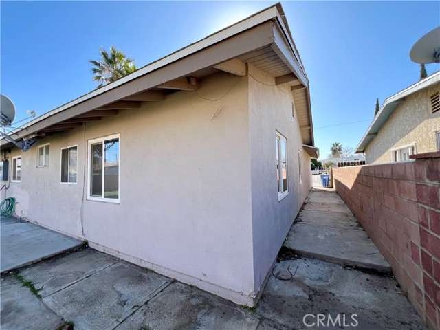 Detail Gallery Image 22 of 31 For 2111 E Avenue Q1, Palmdale,  CA 93550 - 3 Beds | 2 Baths