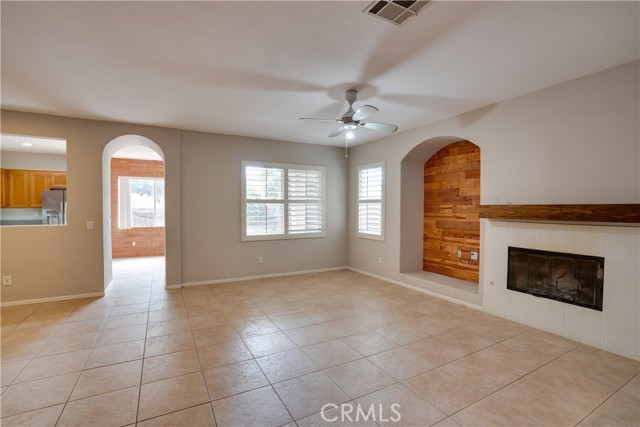 Photo #6: OC24165007 Listing 