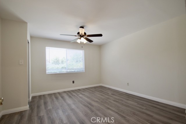 5081 Glen Iris Avenue, Los Angeles CA: https://media.crmls.org/medias/4ffb0c0c-a688-469f-80a9-67c4a95cebba.jpg