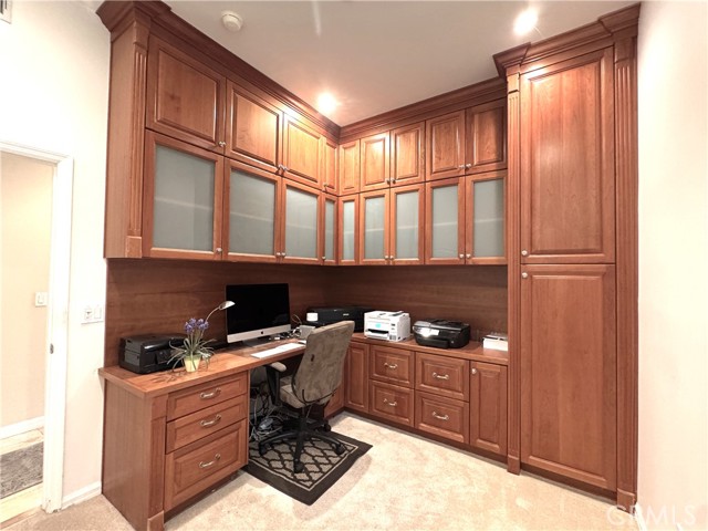 458 S Clark Drive, Beverly Hills CA: https://media.crmls.org/medias/4ffb3b42-f43d-44ac-80f5-6d04834baf70.jpg