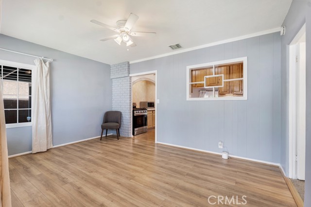 Detail Gallery Image 8 of 31 For 1640 N Lincoln, Burbank,  CA 91506 - 4 Beds | 2 Baths