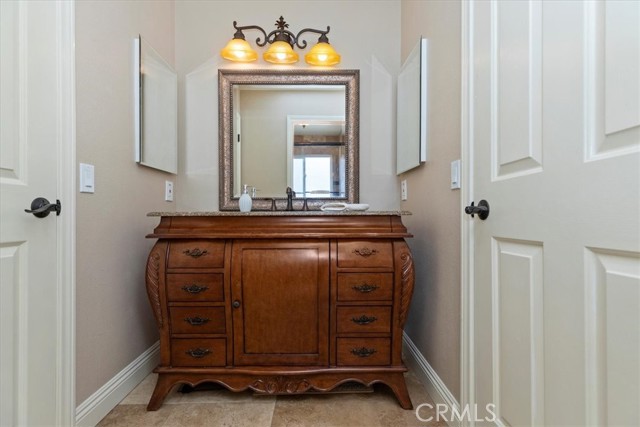 40624 Calle Cancion, Temecula CA: https://media.crmls.org/medias/4ffc19e2-1adc-452a-9ae9-d667d97c1948.jpg