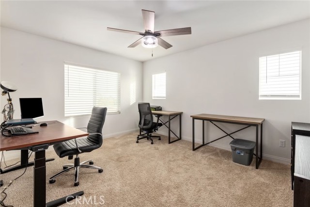 Detail Gallery Image 14 of 30 For 16073 Narni Ln, Fontana,  CA 92336 - 3 Beds | 2/1 Baths