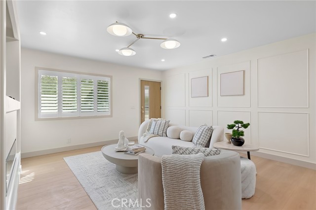 Image 5 of 67 For 2705 Orange Grove Avenue