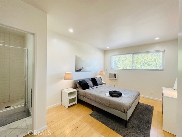 Detail Gallery Image 12 of 13 For 1114 6th St #3,  Santa Monica,  CA 90403 - 1 Beds | 1 Baths