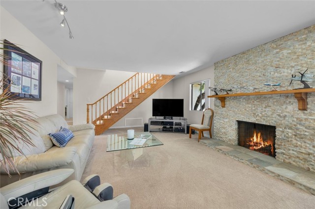 Detail Gallery Image 12 of 53 For 26826 Rolling Vista Dr, Lomita,  CA 90717 - 5 Beds | 3 Baths