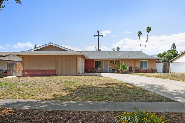 Detail Gallery Image 1 of 1 For 823 Harvard Ct, Redlands,  CA 92374 - 4 Beds | 2 Baths