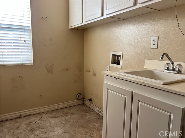 Detail Gallery Image 17 of 35 For 11472 Magnolia St, Corona,  CA 92883 - 3 Beds | 2 Baths