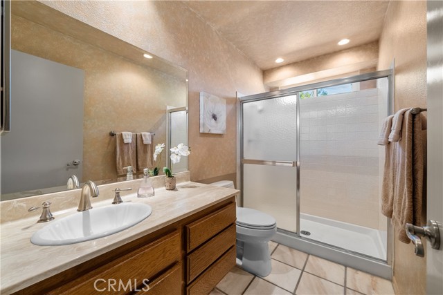 Detail Gallery Image 17 of 44 For 621 Westchester Ln, Thousand Oaks,  CA 91320 - 3 Beds | 2/1 Baths
