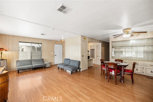 471 Santa Clara Circle, Hemet CA: https://media.crmls.org/medias/50009b78-3c73-43b7-b945-a09145df2a15.jpg