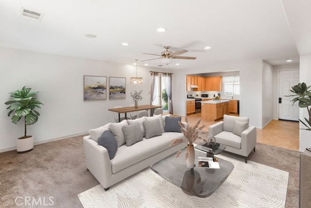 Detail Gallery Image 13 of 35 For 8466 Hoover Ct, Oak Hills,  CA 92344 - 3 Beds | 2 Baths