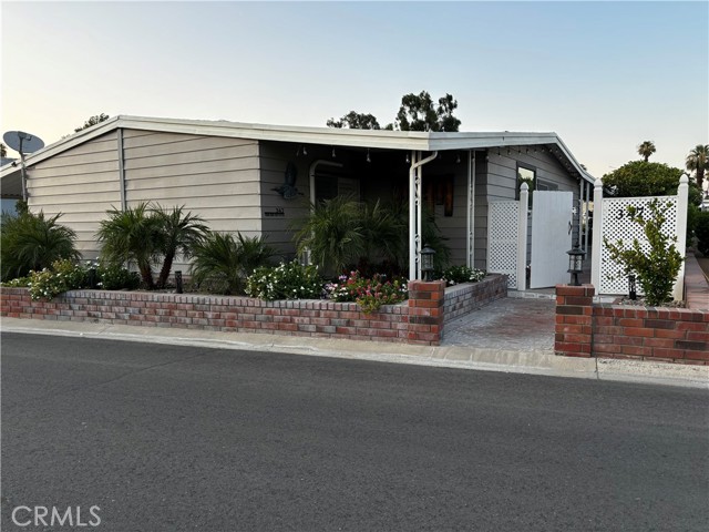 Detail Gallery Image 1 of 32 For 347 via Don Benito, Cathedral City,  CA 92234 - 2 Beds | 2 Baths