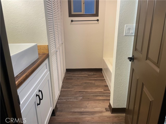 Detail Gallery Image 19 of 23 For 23878 Lakeview Dr, Crestline,  CA 92325 - 3 Beds | 2 Baths