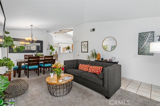 Detail Gallery Image 8 of 23 For 2917 Astoria Cir, Corona,  CA 92879 - 3 Beds | 2 Baths