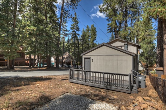 Detail Gallery Image 33 of 38 For 1037 Sylvan, Big Bear Lake,  CA 92315 - 2 Beds | 1/1 Baths