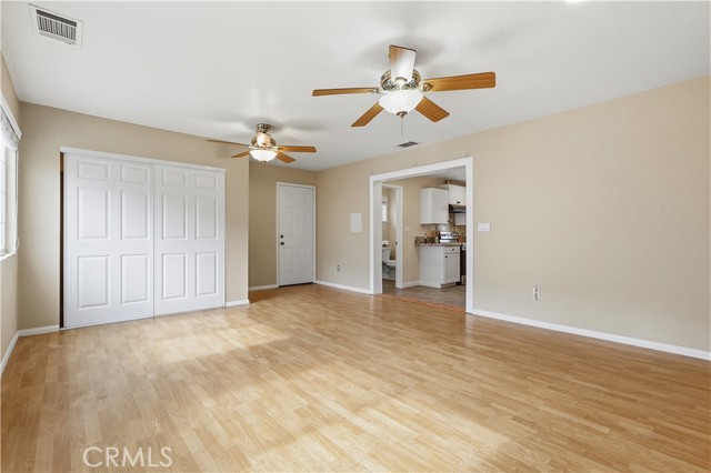 Detail Gallery Image 10 of 29 For 17850 Portside Ln, Victorville,  CA 92395 - 5 Beds | 4 Baths