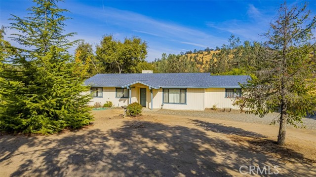 Detail Gallery Image 1 of 35 For 31045 Revis Rd, Coarsegold,  CA 93614 - 3 Beds | 2/1 Baths