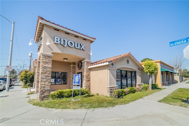 8329 Alondra Boulevard, Paramount, California 90723, ,Commercial Lease,For Rent,8329 Alondra Boulevard,CRPW23059586