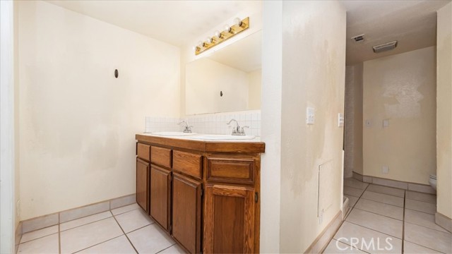 6735 Jewel Street, Riverside, California 92509, 2 Bedrooms Bedrooms, ,2 BathroomsBathrooms,Residential,For Sale,6735 Jewel Street,CRCV23187674