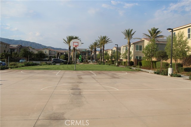 Detail Gallery Image 32 of 33 For 7155 Citrus Ave #442,  Fontana,  CA 92336 - 3 Beds | 2/1 Baths