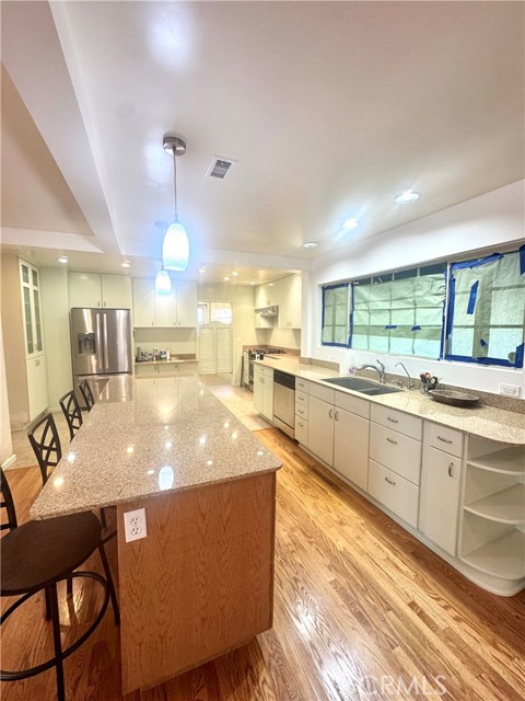 Detail Gallery Image 8 of 29 For 712 W 8th, Claremont,  CA 91711 - 3 Beds | 2 Baths