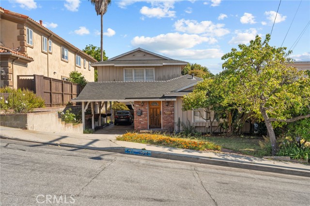 1524 Voorhees Avenue, Manhattan Beach, California 90266, 4 Bedrooms Bedrooms, ,2 BathroomsBathrooms,Residential,Sold,Voorhees,SB24110259