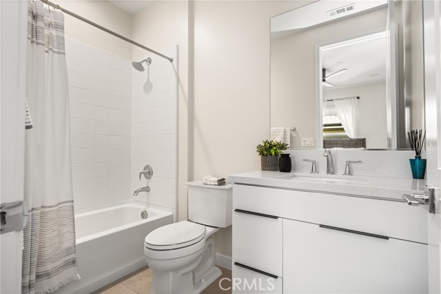 Detail Gallery Image 45 of 64 For 211 Brackens, Lake Forest,  CA 92630 - 4 Beds | 4 Baths