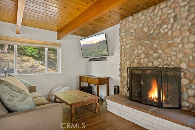 Detail Gallery Image 12 of 27 For 28991 Palisades Dr, Lake Arrowhead,  CA 92352 - 3 Beds | 2 Baths