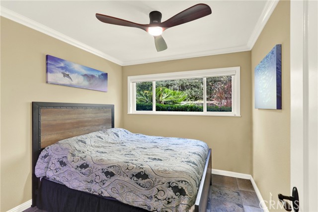 21692 Ocean Vista Drive, Laguna Beach CA: https://media.crmls.org/medias/5006c6f7-560f-4f73-8e95-2719d3fb06db.jpg