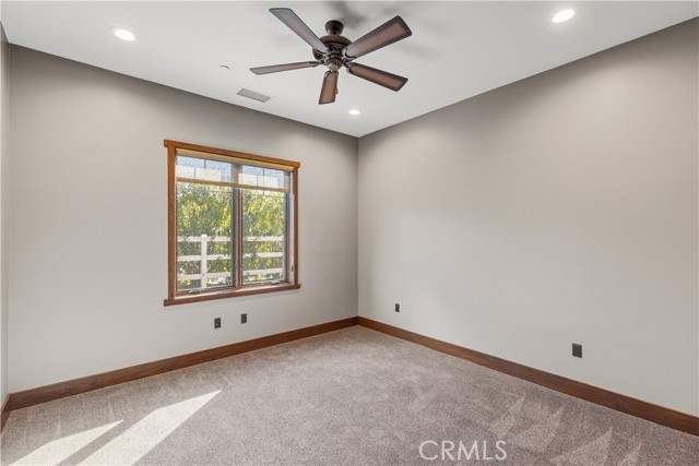 Detail Gallery Image 28 of 72 For 41570 Avenida Bordeaux, Temecula,  CA 92592 - 6 Beds | 4/1 Baths