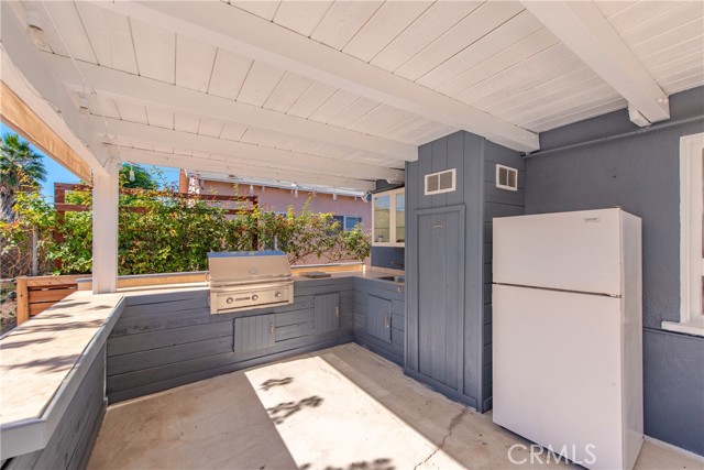 Detail Gallery Image 32 of 41 For 18638 Malden, Northridge,  CA 91324 - 4 Beds | 2 Baths