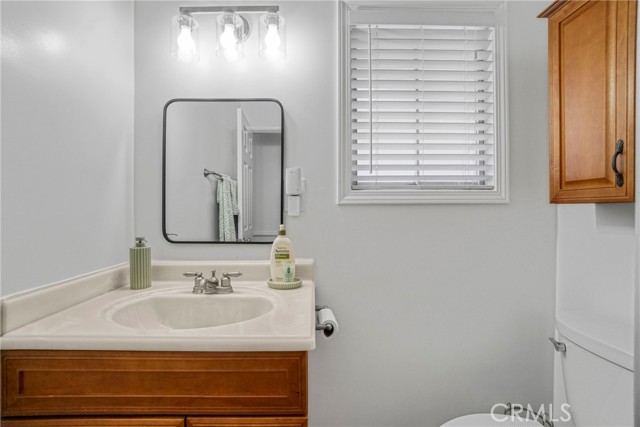16619 Osborne Street, North Hills CA: https://media.crmls.org/medias/50078daa-f672-42c8-a95f-ef3c80690c83.jpg
