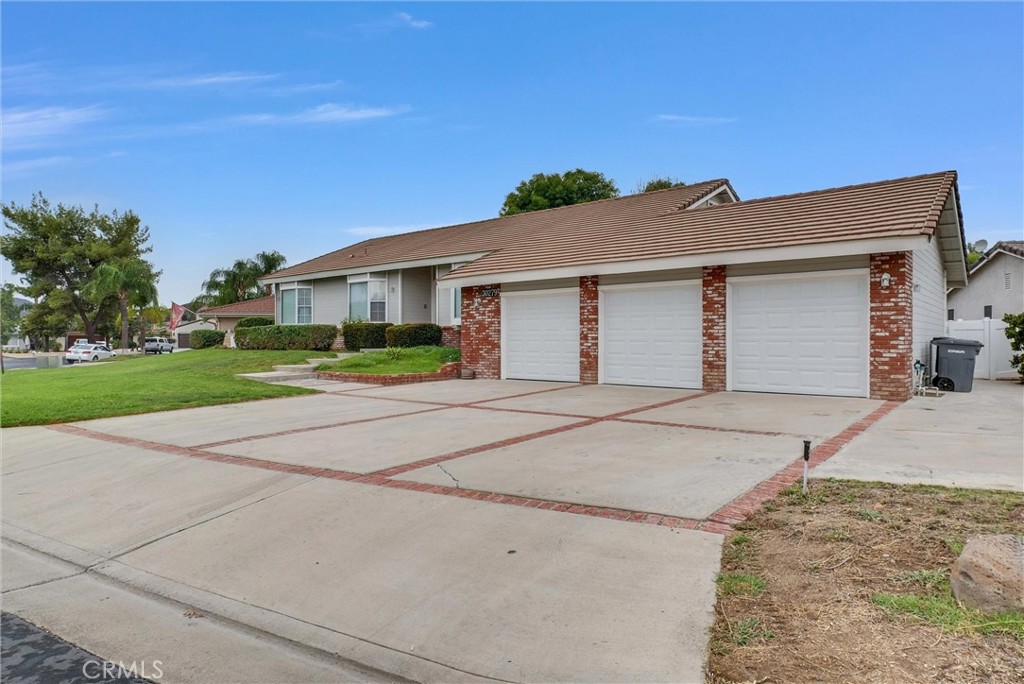 30279 Clear Water Dr.