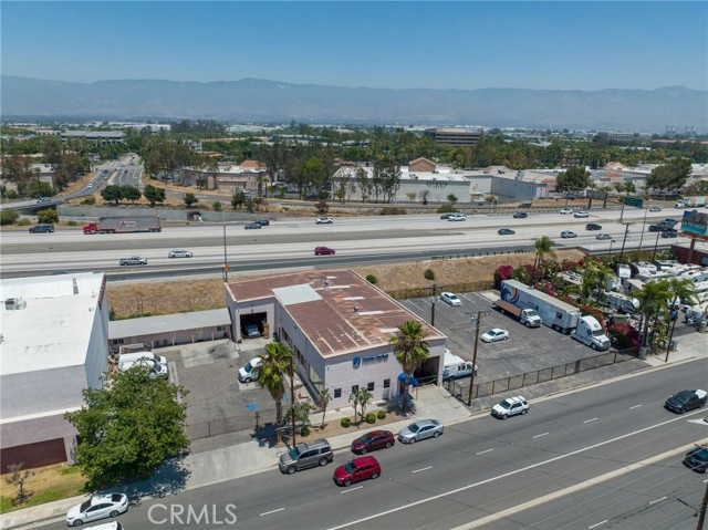 Image 0 of 27 For 484 Redlands Boulevard