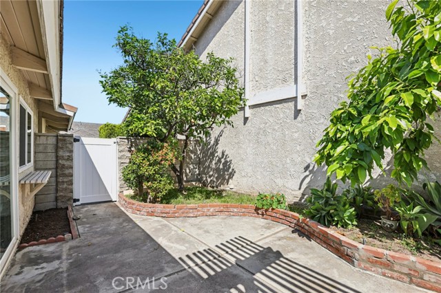 Detail Gallery Image 34 of 37 For 5 Poinsettia, Irvine,  CA 92604 - 3 Beds | 2 Baths