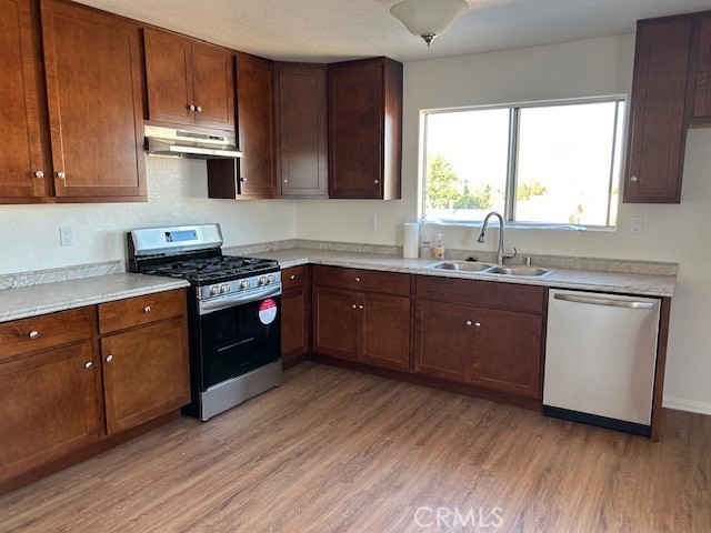 835 W 13th Street, San Pedro CA: https://media.crmls.org/medias/5009634b-935c-46aa-97b9-02a13c018581.jpg