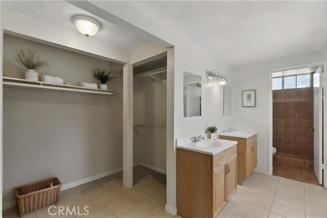 24446 Corta Cresta Drive, Lake Forest CA: https://media.crmls.org/medias/500969dc-3958-4896-82b7-97a66da8f5c0.jpg