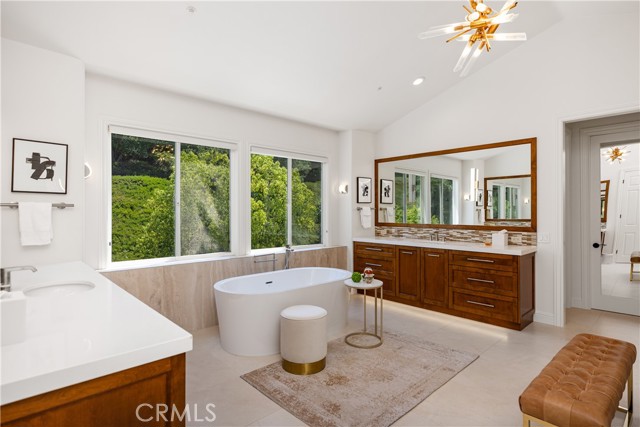 4 Sandy Knoll, Coto de Caza CA: https://media.crmls.org/medias/5009a340-c867-4aa0-ba45-aa7d1c0b923e.jpg