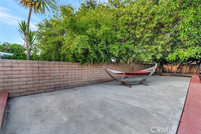 10938 Remmet Avenue, Chatsworth CA: https://media.crmls.org/medias/500a19e4-2817-4587-8489-a4ca3da5a6db.jpg