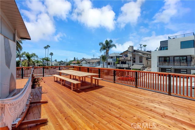 139 W Canada, San Clemente CA: https://media.crmls.org/medias/500aa7c6-c16f-4e5f-8bf0-c4890447bc1b.jpg