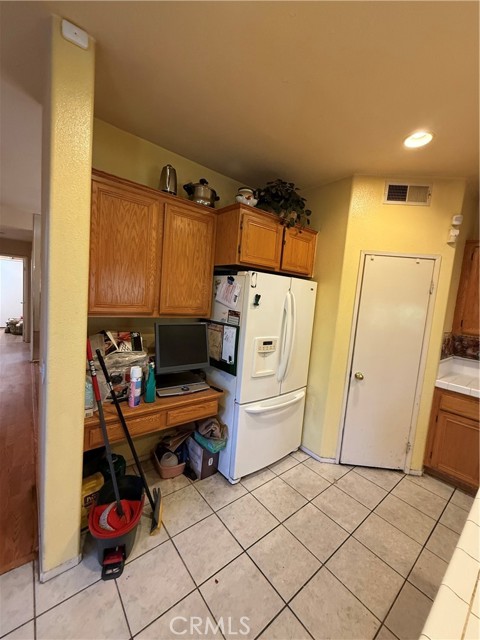 Detail Gallery Image 9 of 26 For 14852 Rosetown, Fontana,  CA 92336 - 4 Beds | 3 Baths