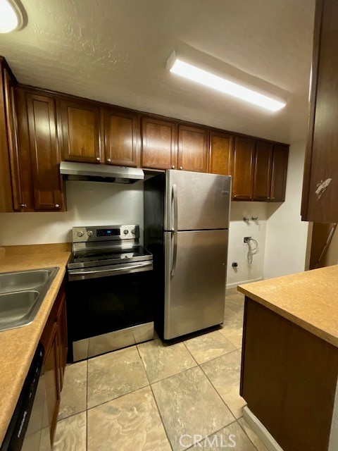 444 corcoran Avenue, Vallejo CA: https://media.crmls.org/medias/500c2ec9-0d75-4f5e-81fd-ce444ffeb908.jpg