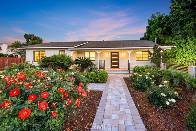 10210 Green Street, Temple City CA: https://media.crmls.org/medias/500c425b-2127-47ae-a28c-847a87a191db.jpg