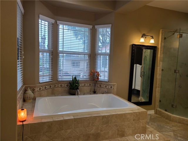 Detail Gallery Image 14 of 15 For 6116 Chadbourne Ave, Riverside,  CA 92505 - 4 Beds | 4 Baths