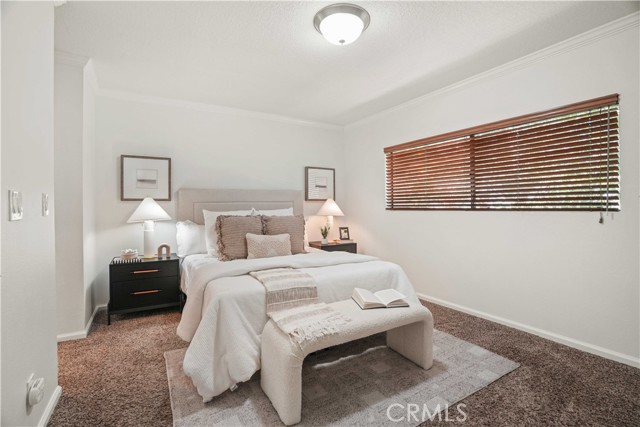 Detail Gallery Image 14 of 32 For 23542 Newhall Ave #5,  Newhall,  CA 91321 - 3 Beds | 3 Baths