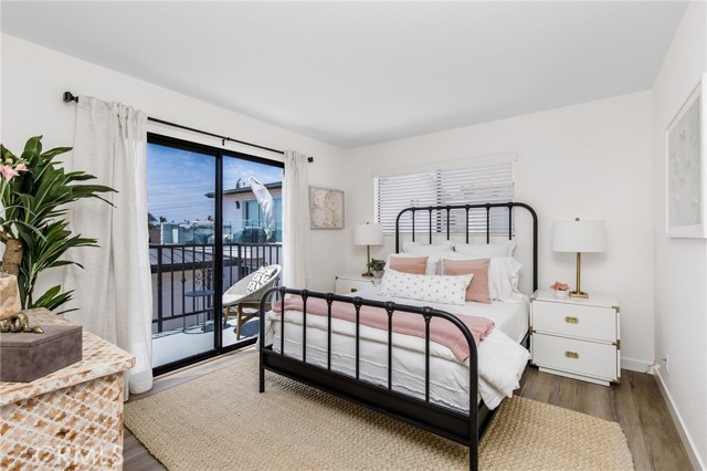 Second bedroom with ocean views.