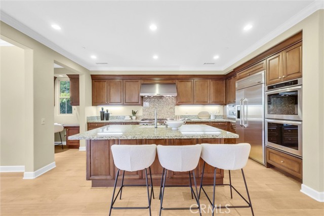 Detail Gallery Image 15 of 74 For 36 Royal Grove, Irvine,  CA 92620 - 4 Beds | 4 Baths